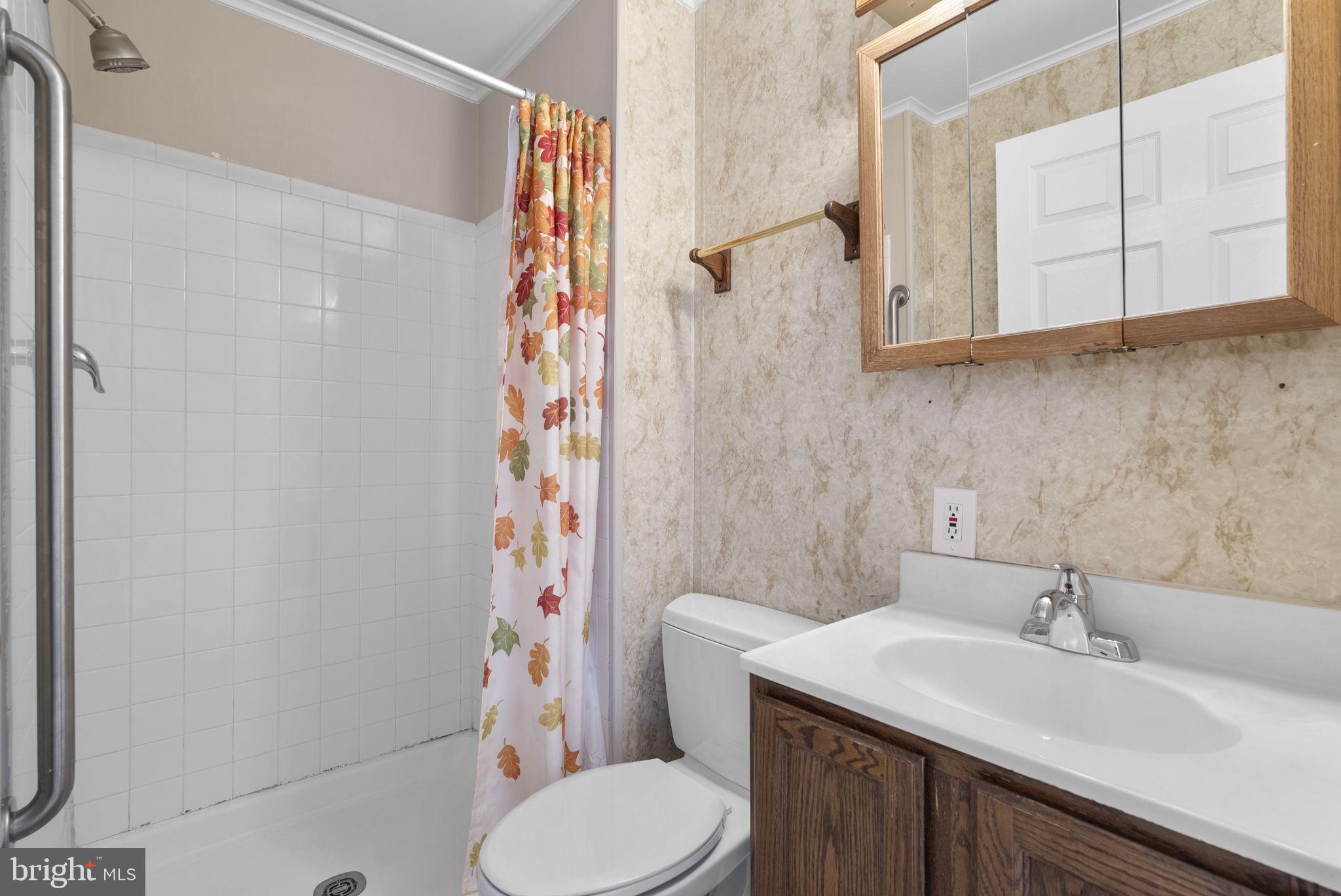 MANOR WOODS - Residential