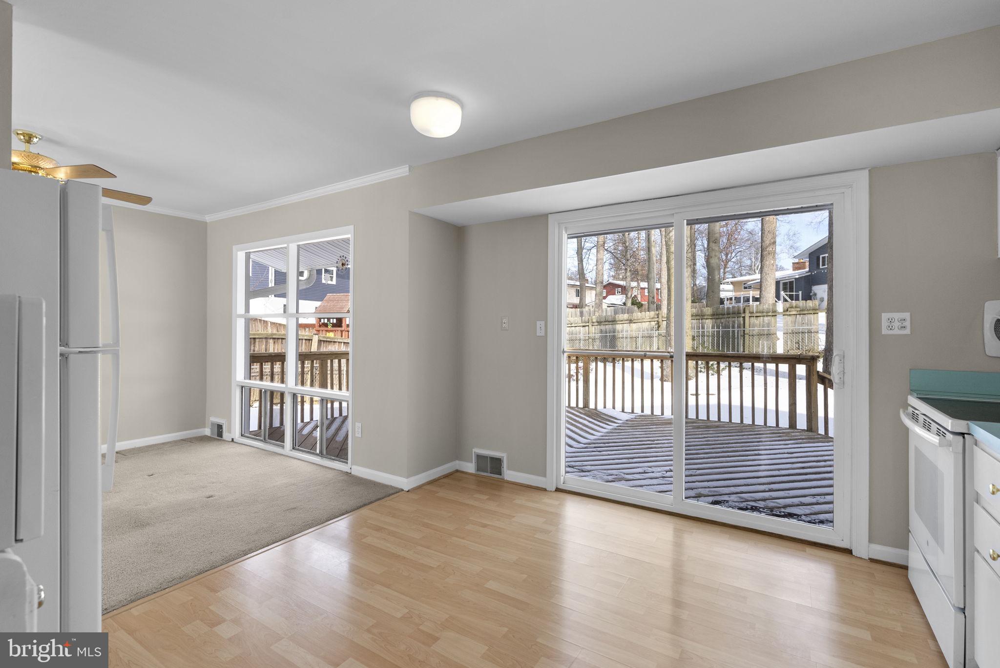 MANOR WOODS - Residential