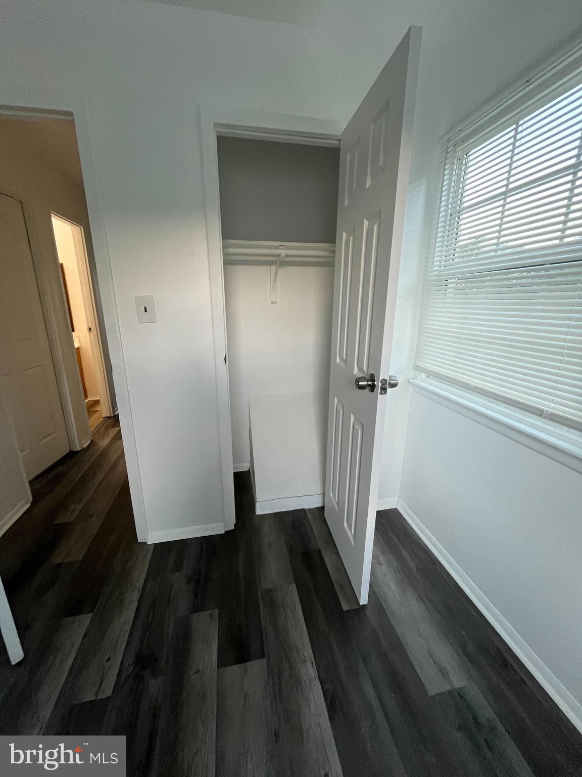 HARFORD SQUARE - Residential Lease