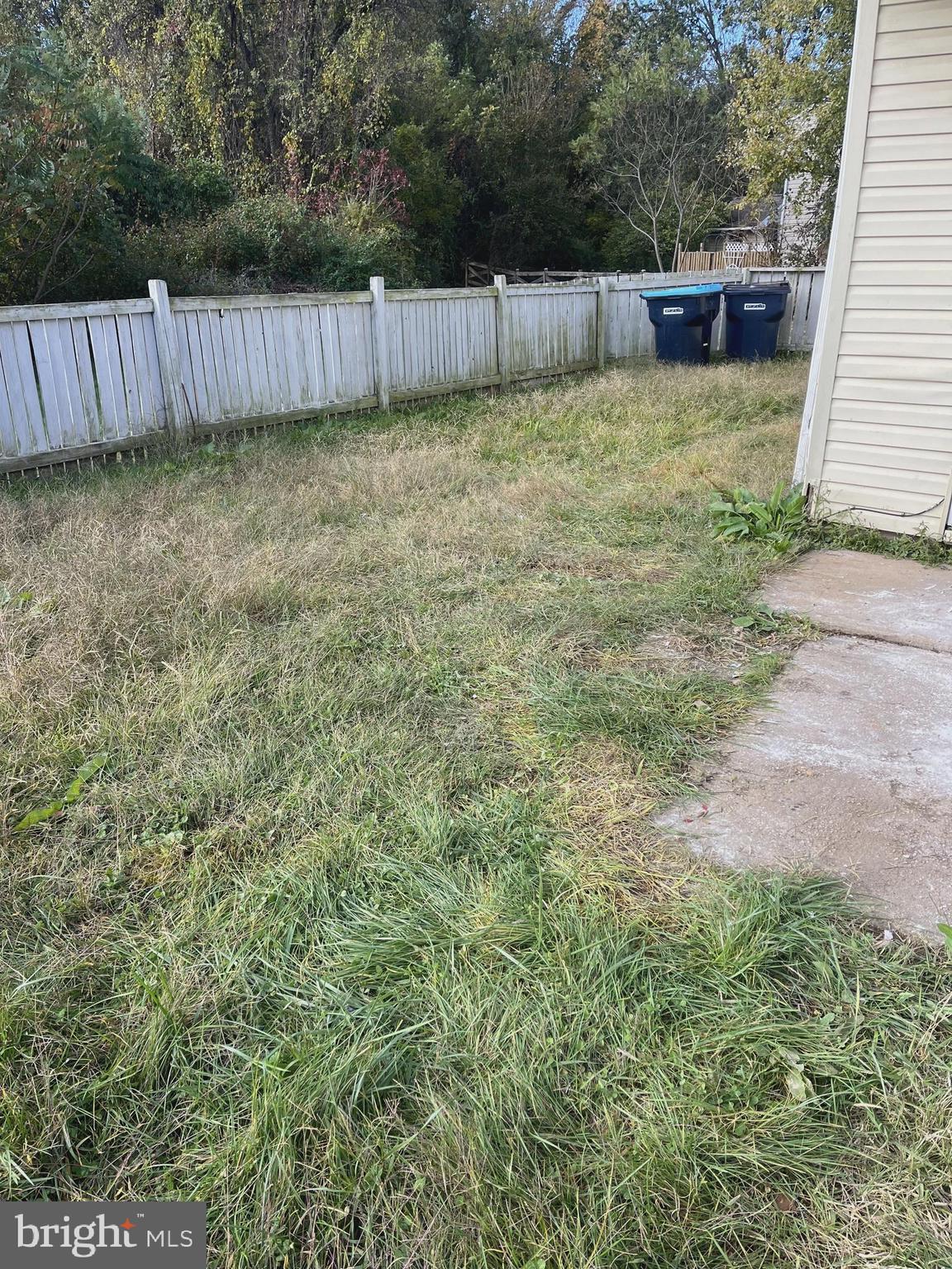 HARFORD SQUARE - Residential Lease