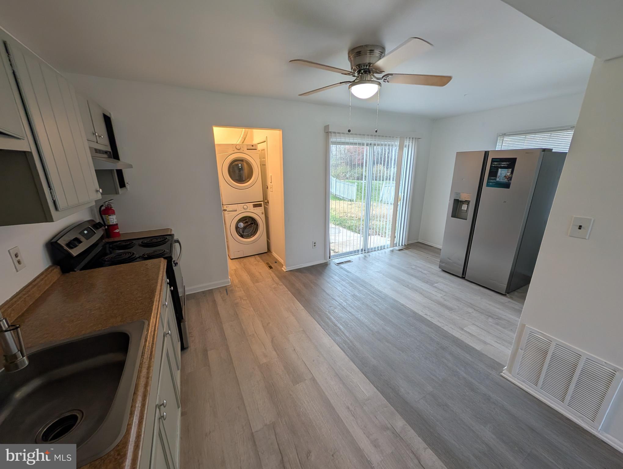 HARFORD SQUARE - Residential Lease