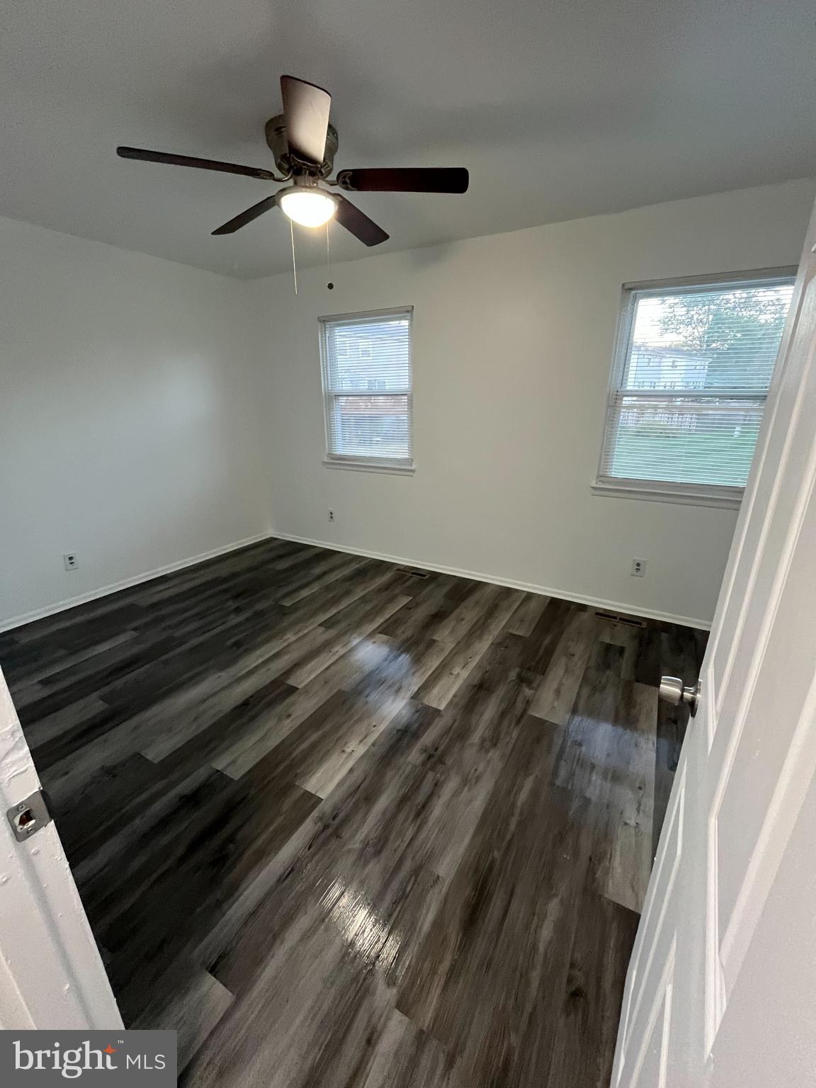 HARFORD SQUARE - Residential Lease