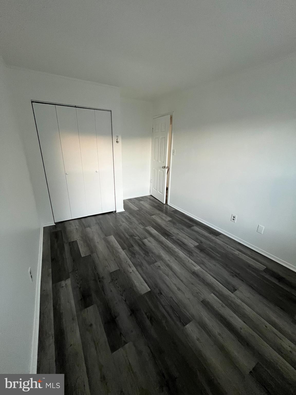 HARFORD SQUARE - Residential Lease