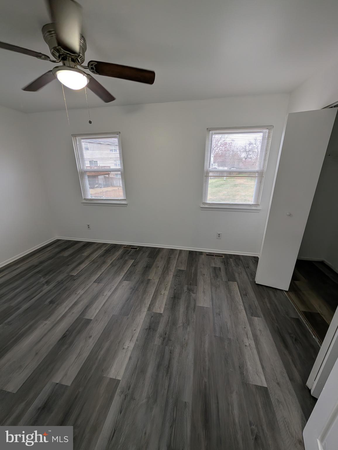 HARFORD SQUARE - Residential Lease