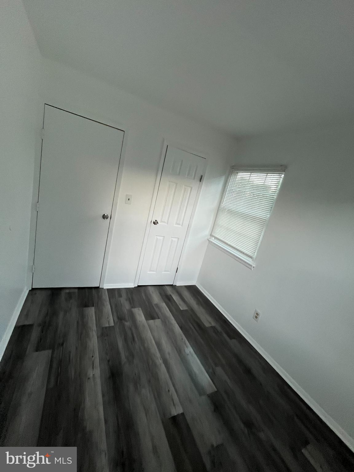 HARFORD SQUARE - Residential Lease