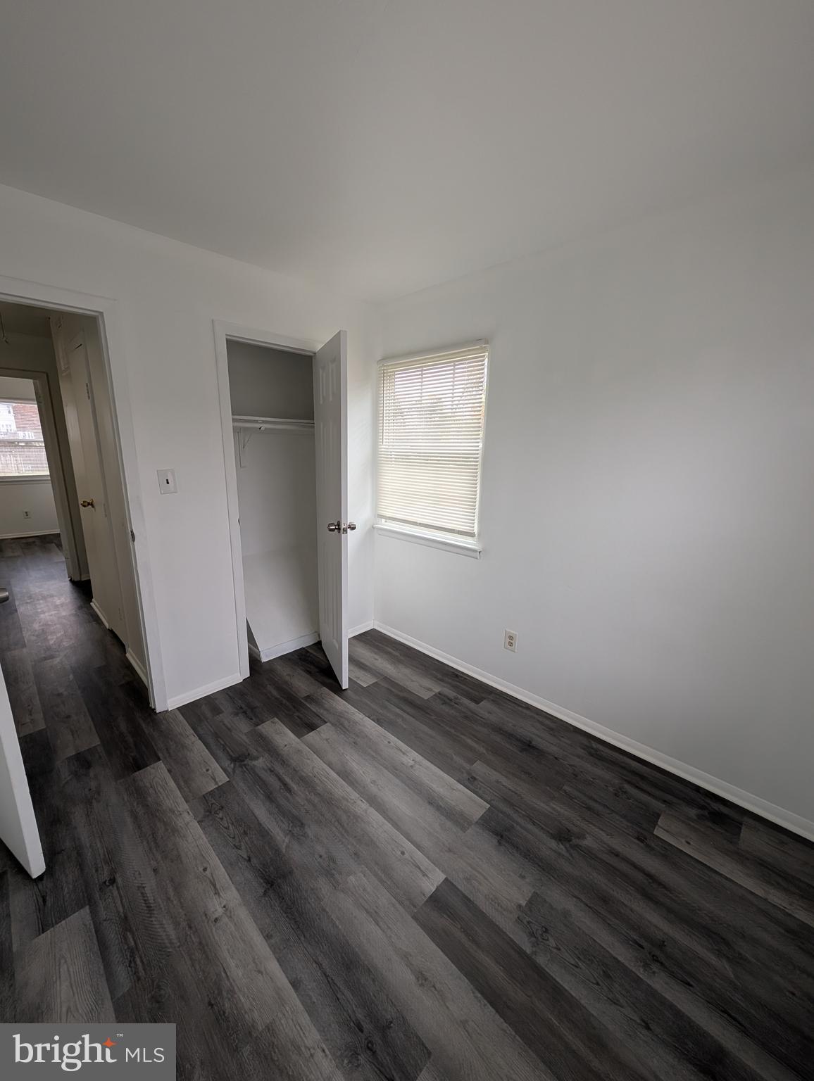 HARFORD SQUARE - Residential Lease