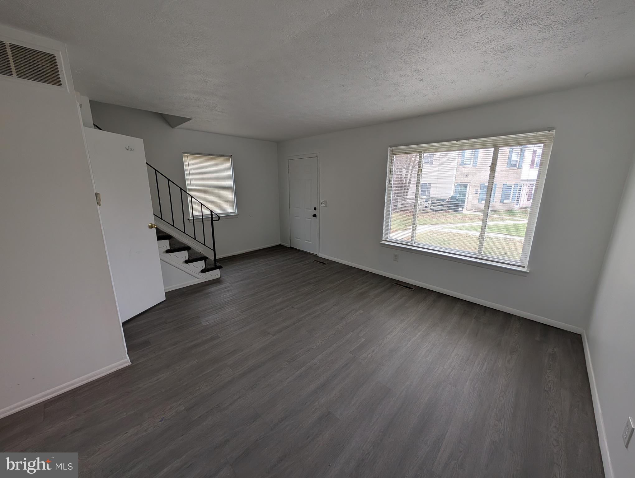 HARFORD SQUARE - Residential Lease