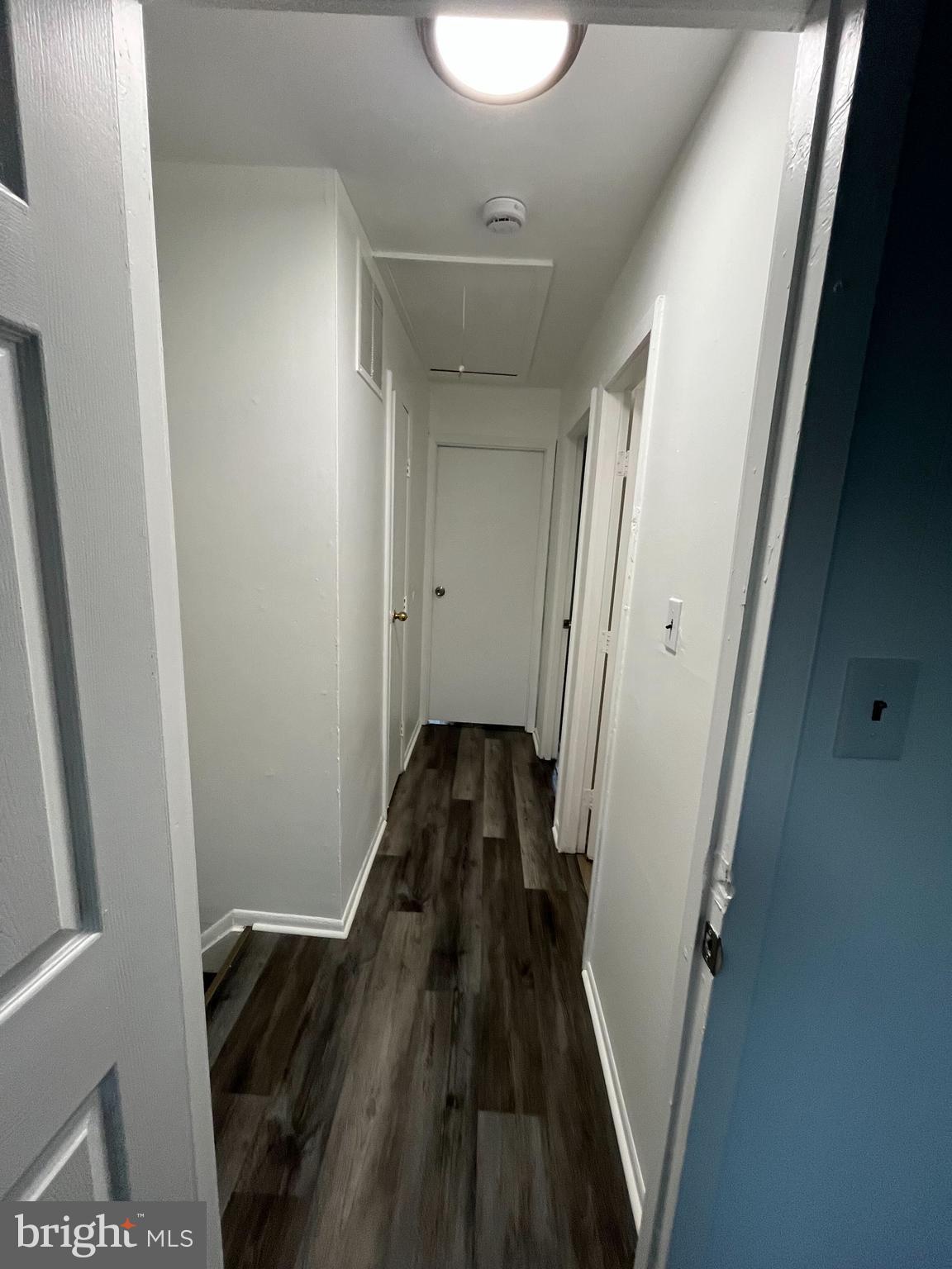 HARFORD SQUARE - Residential Lease