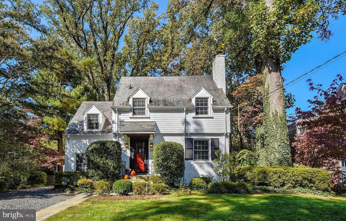GREENWICH FOREST - Residential