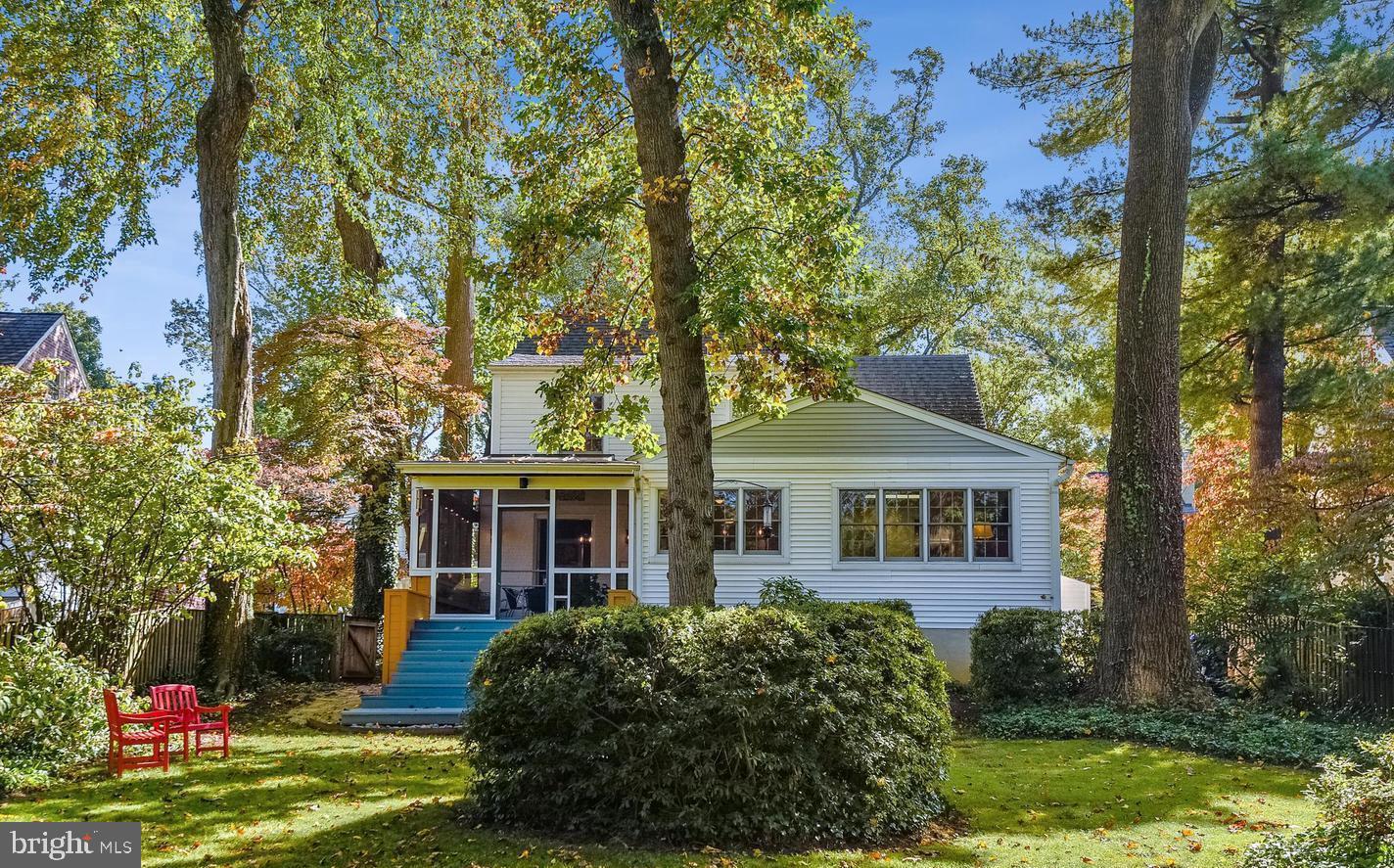 GREENWICH FOREST - Residential