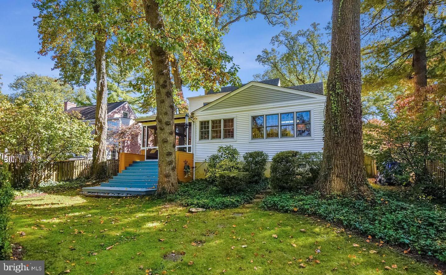 GREENWICH FOREST - Residential