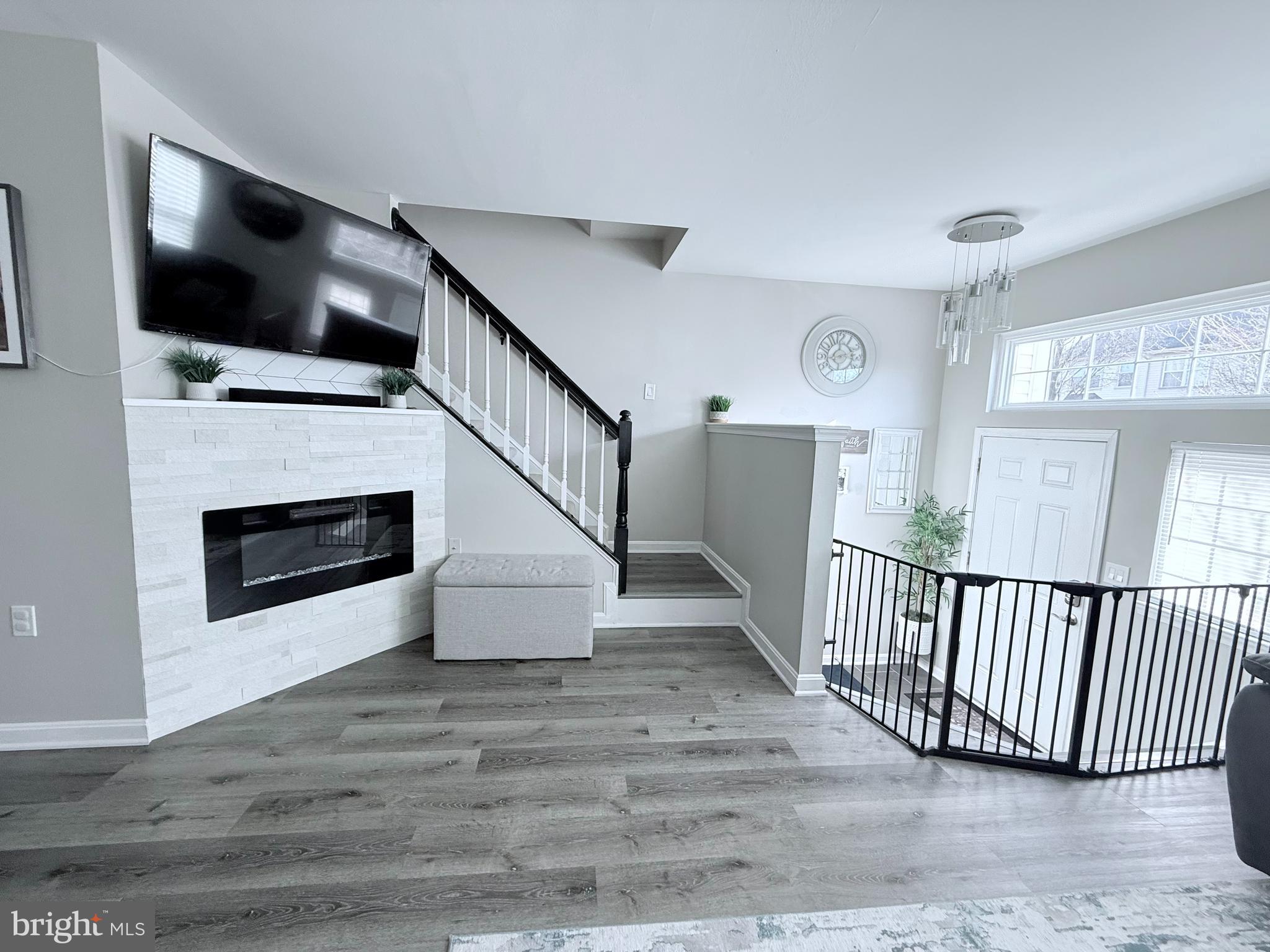 MAIN ST VILLAGE - Residential Lease