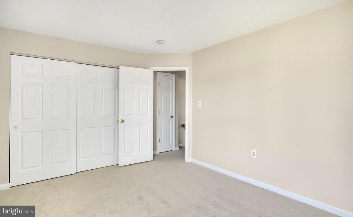 MAIN ST VILLAGE - Residential Lease