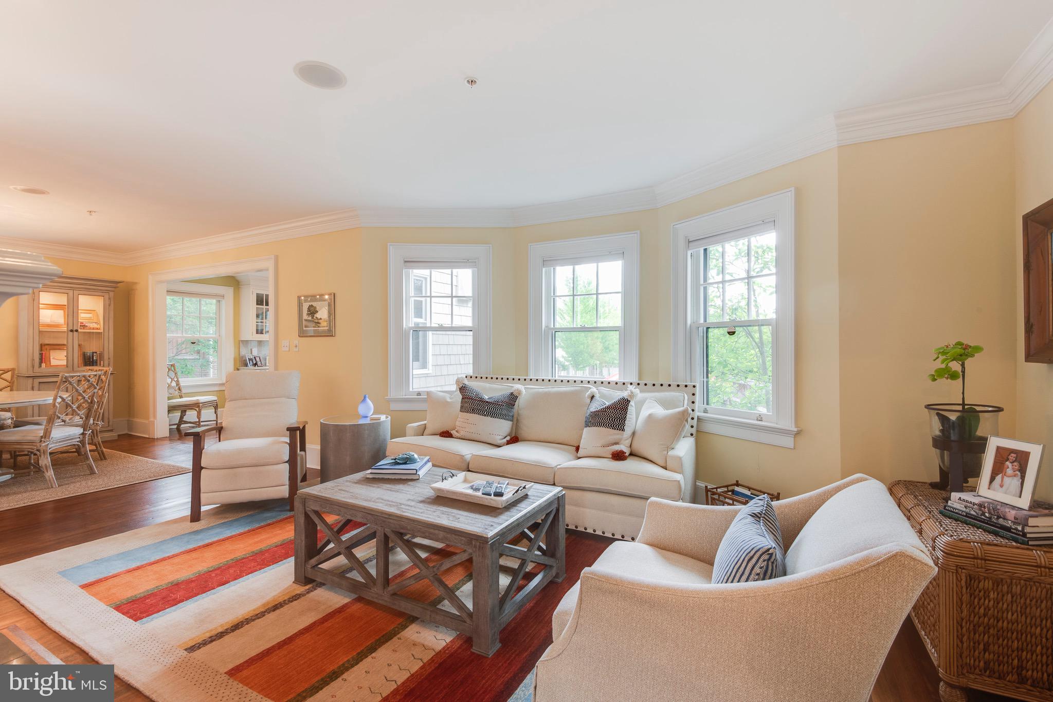 MURRAY HILL - Residential