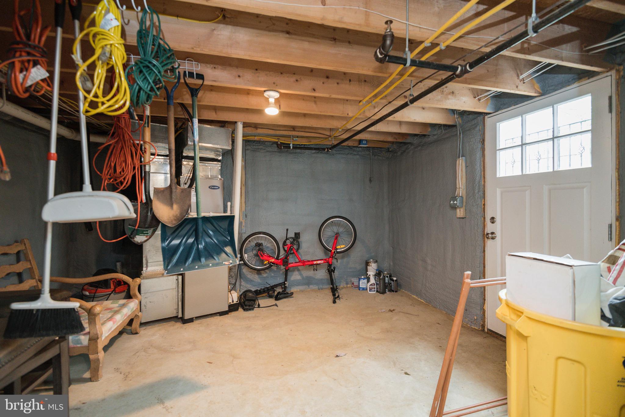 MURRAY HILL - Residential