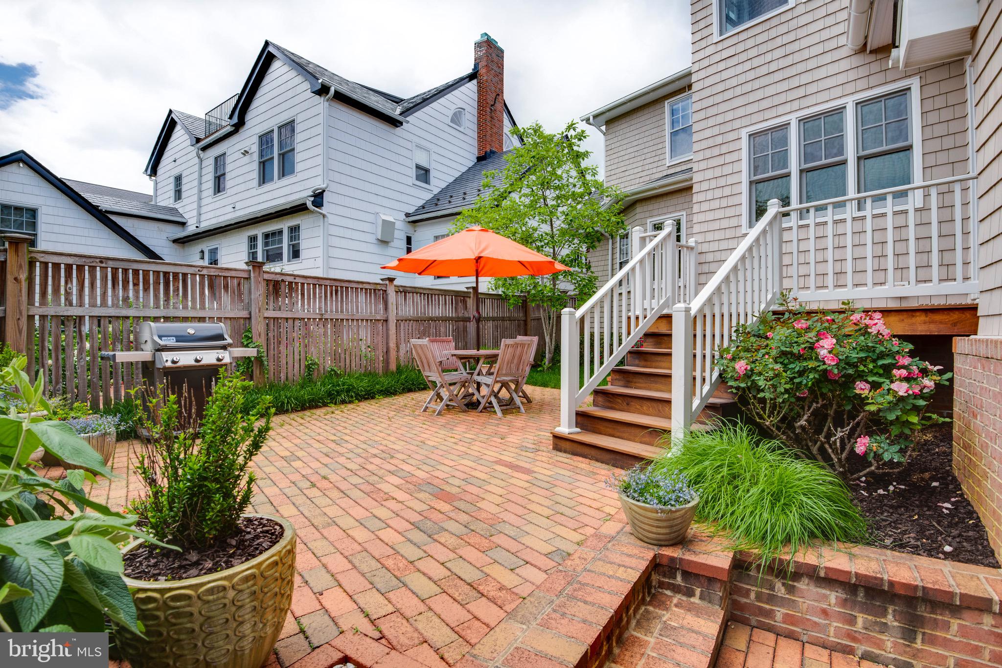 MURRAY HILL - Residential