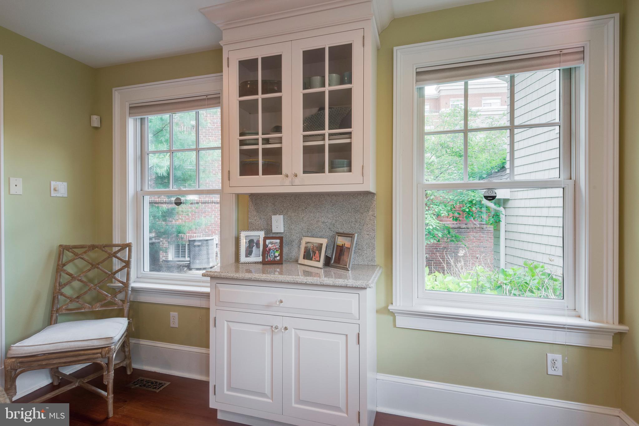 MURRAY HILL - Residential