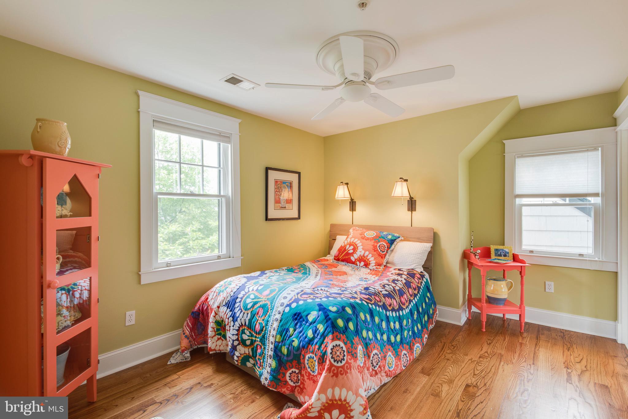 MURRAY HILL - Residential