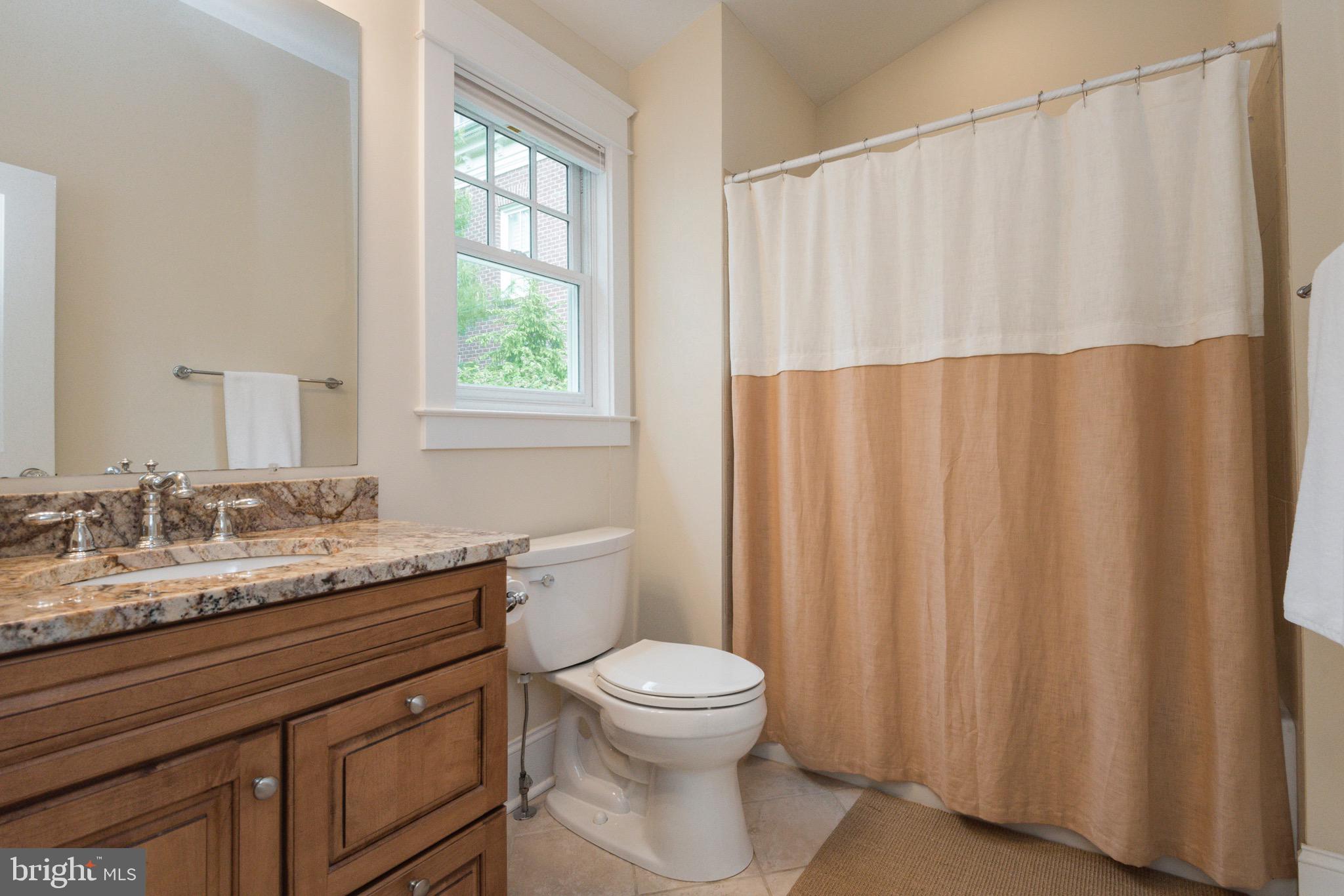 MURRAY HILL - Residential