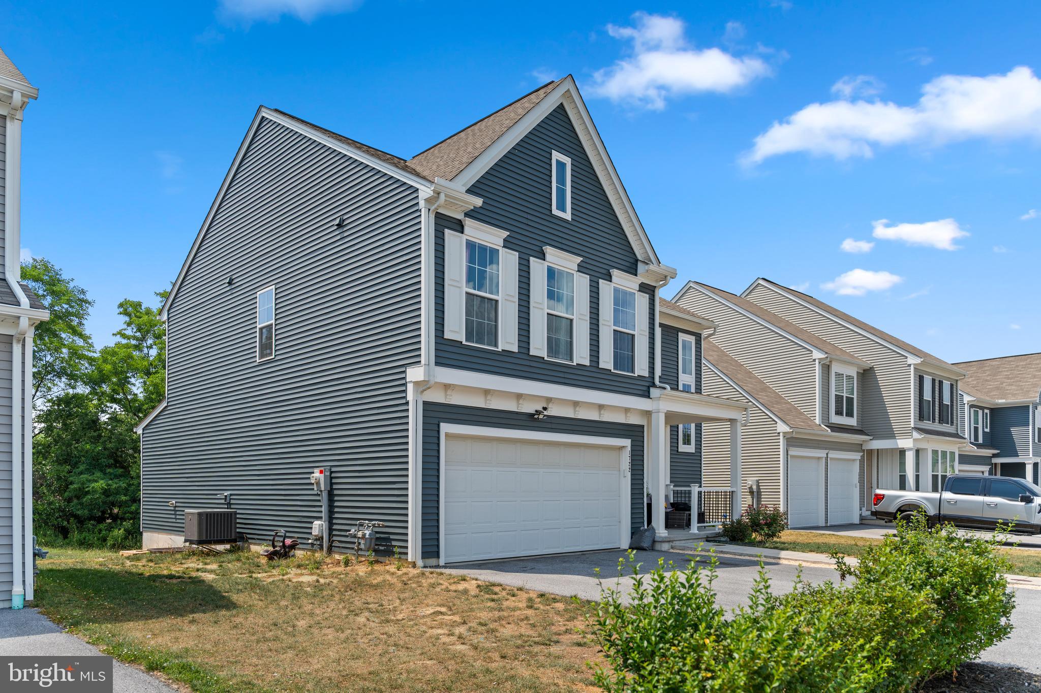 1722 BRADLEY DRIVE