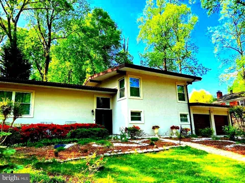 900 Azalea Drive, Rockville, MD MLS: MDMC2174488