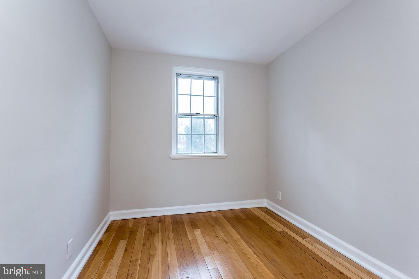 FAIRLINGTON GLEN - Residential Lease