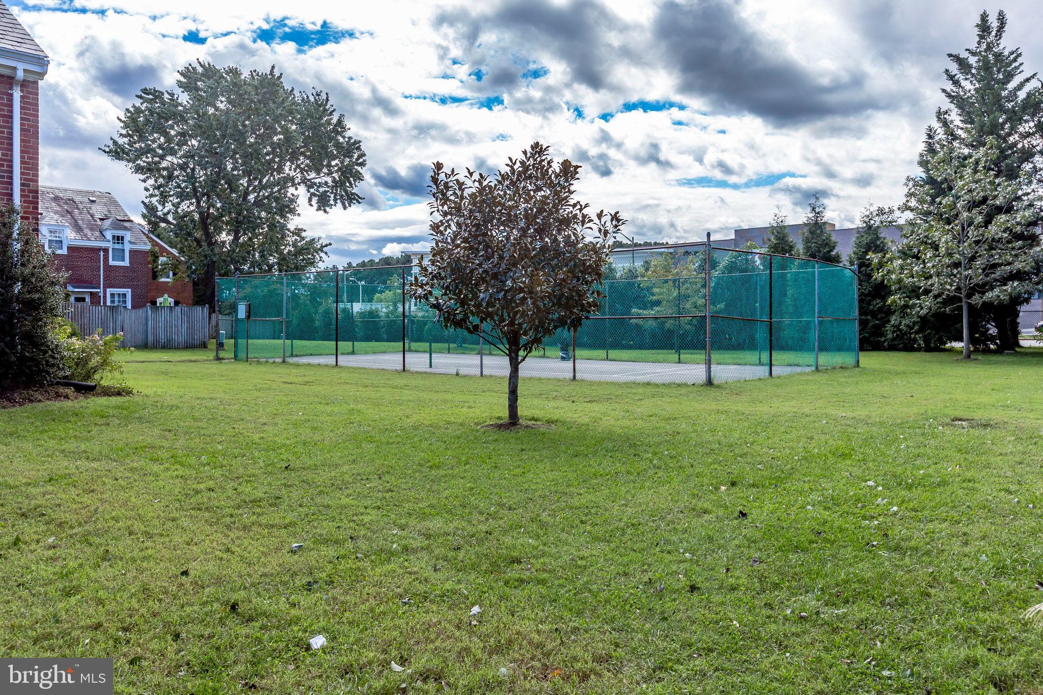 FAIRLINGTON GLEN - Residential Lease