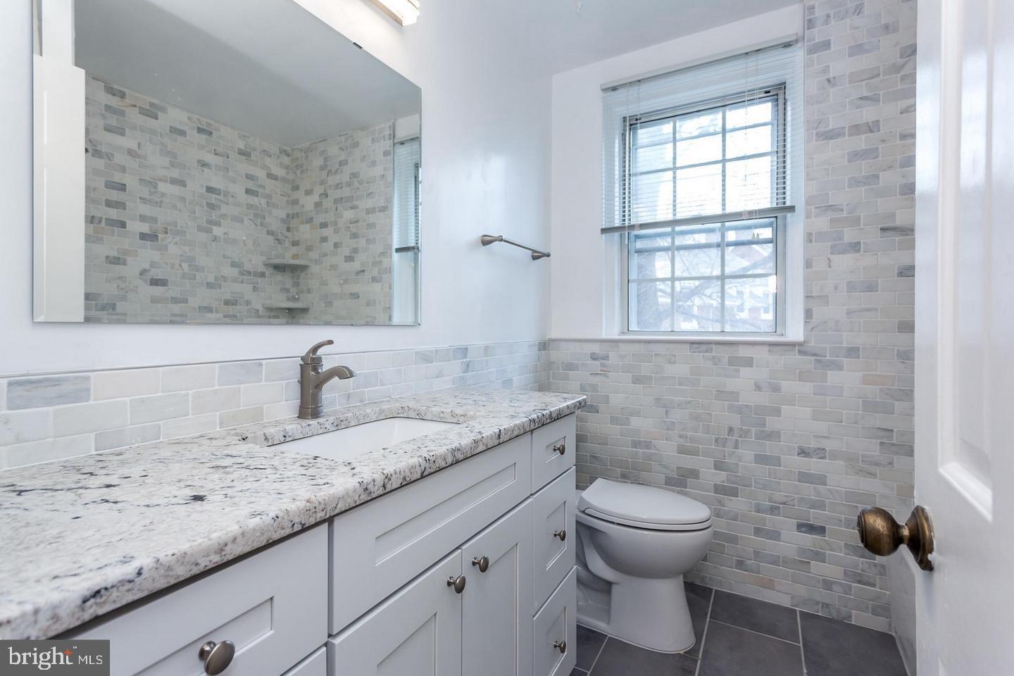 FAIRLINGTON GLEN - Residential Lease