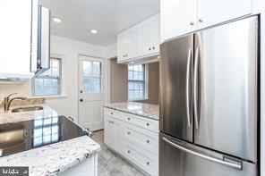 FAIRLINGTON GLEN - Residential Lease