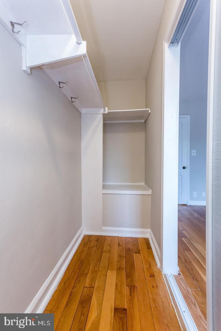 FAIRLINGTON GLEN - Residential Lease