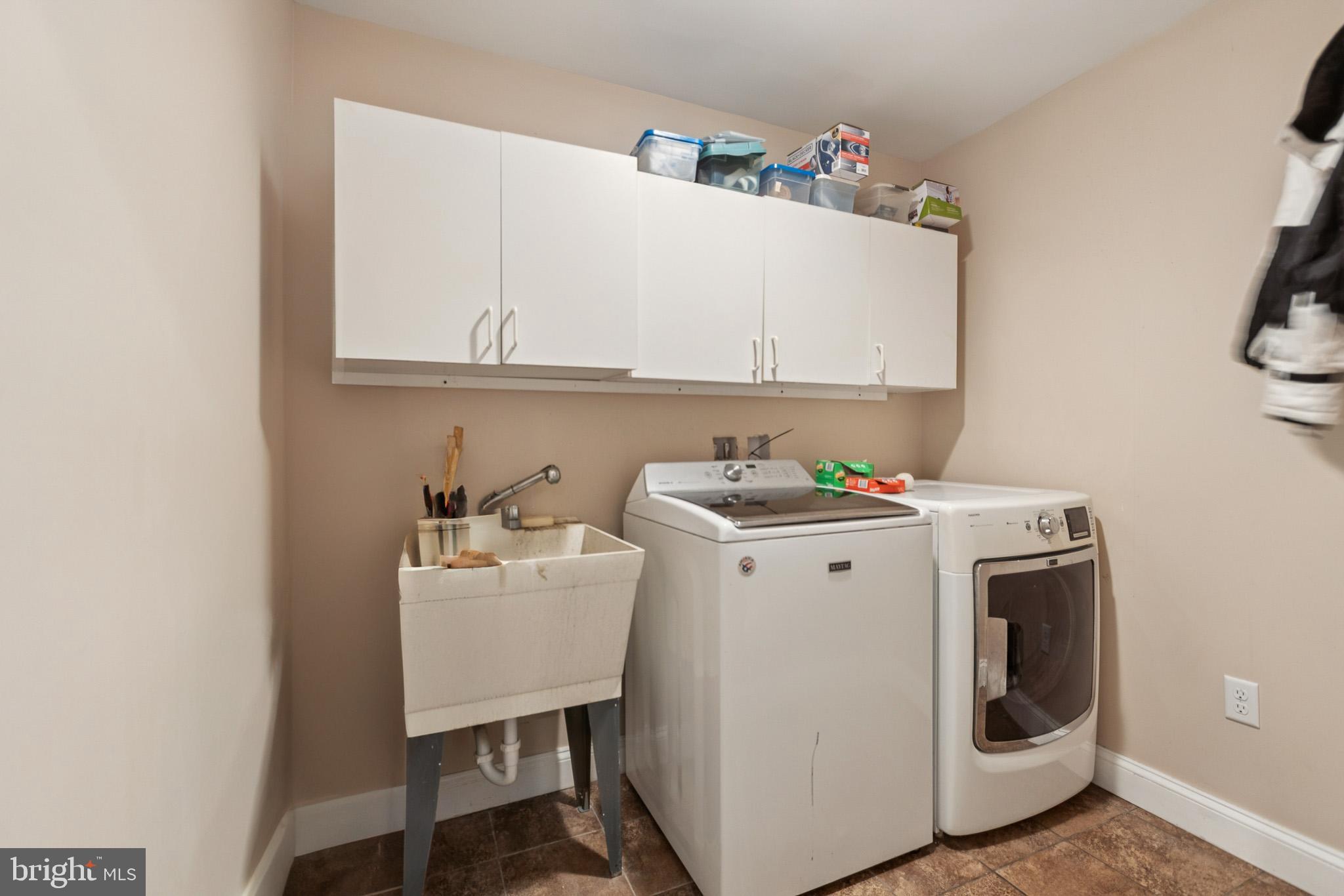 SYCAMORE LANE - Residential