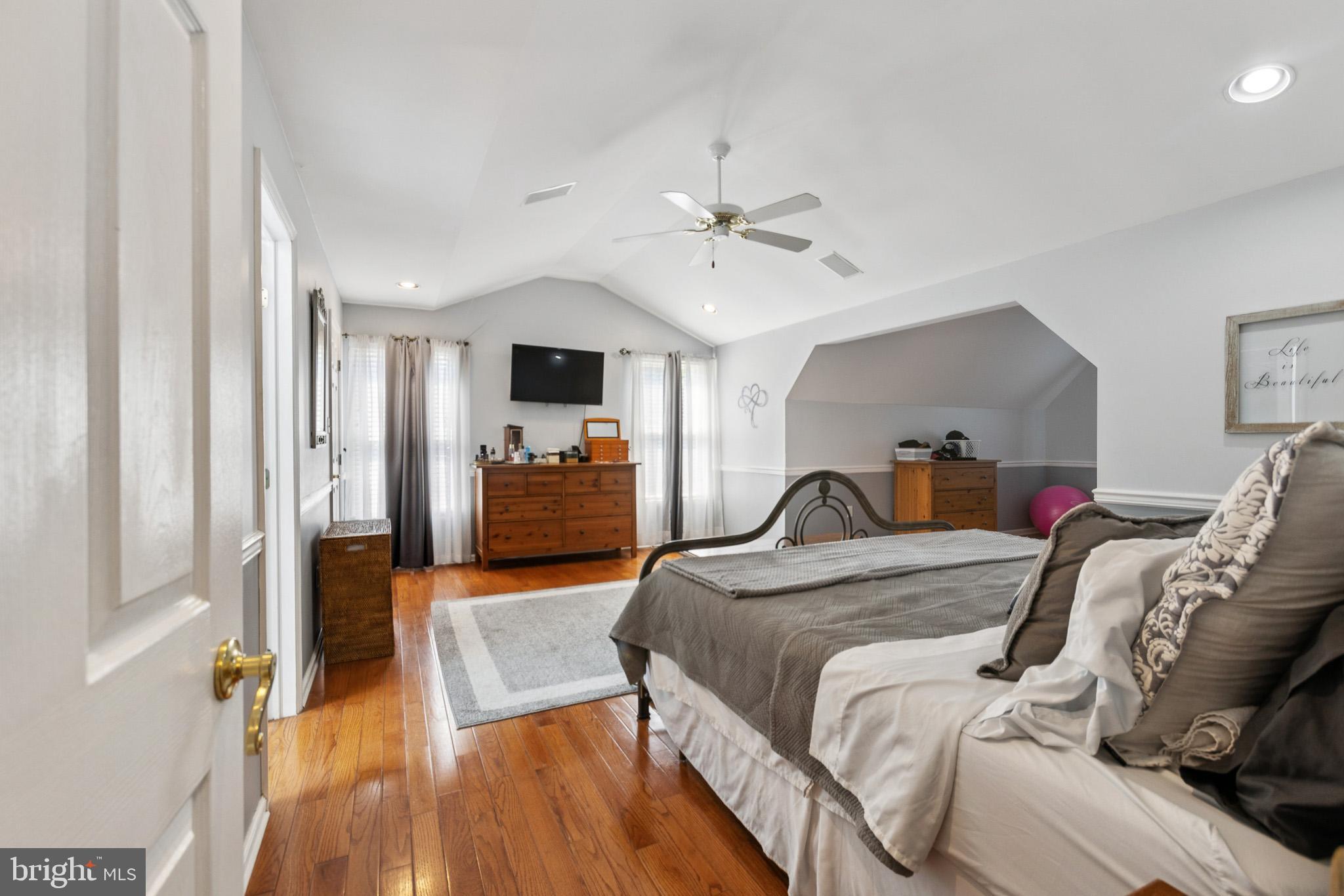 SYCAMORE LANE - Residential