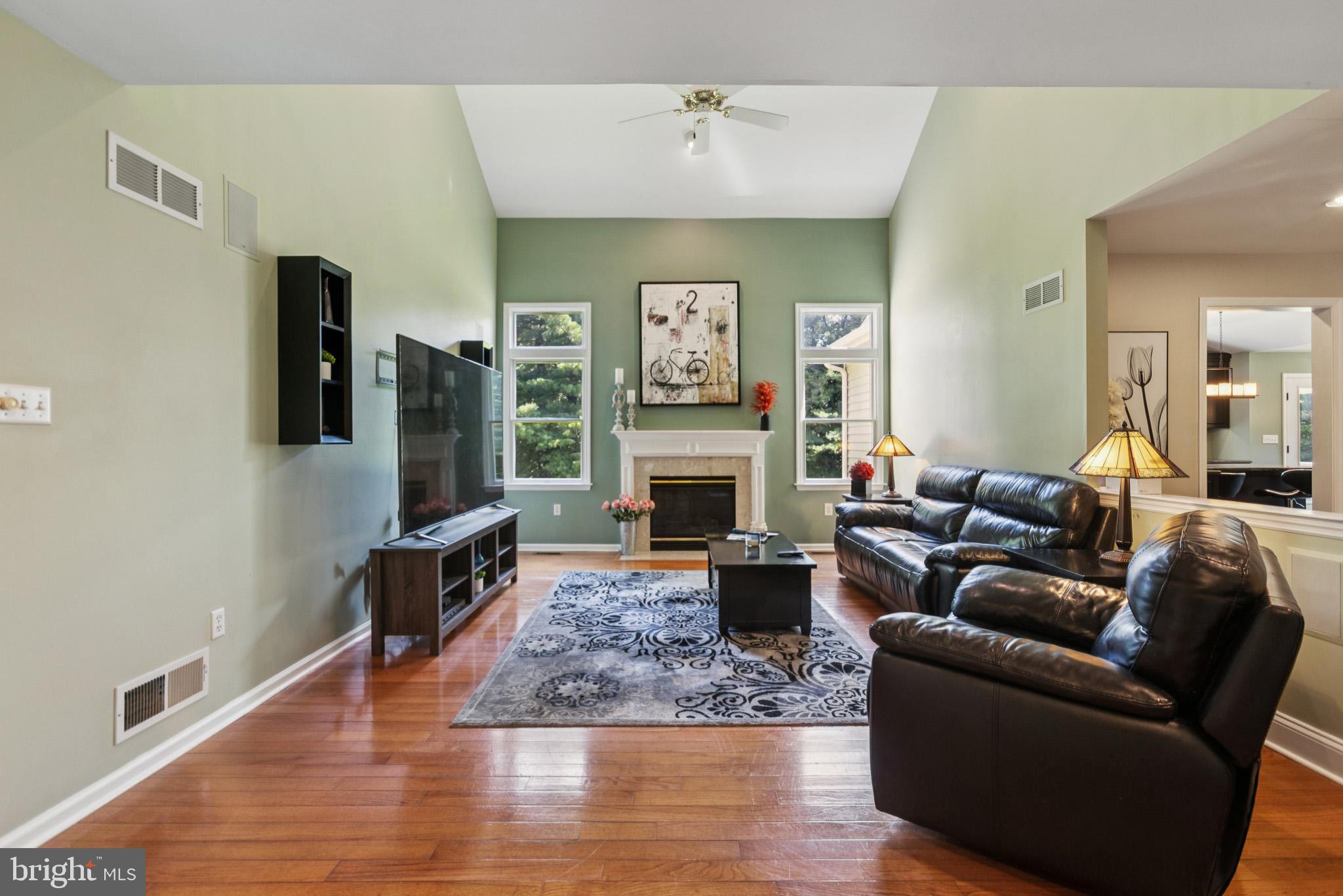 SYCAMORE LANE - Residential