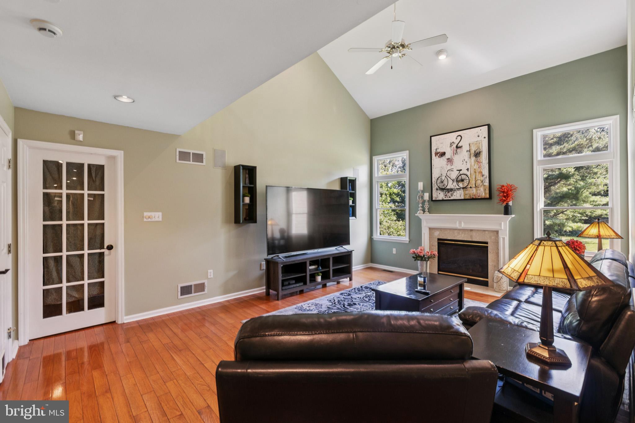 SYCAMORE LANE - Residential