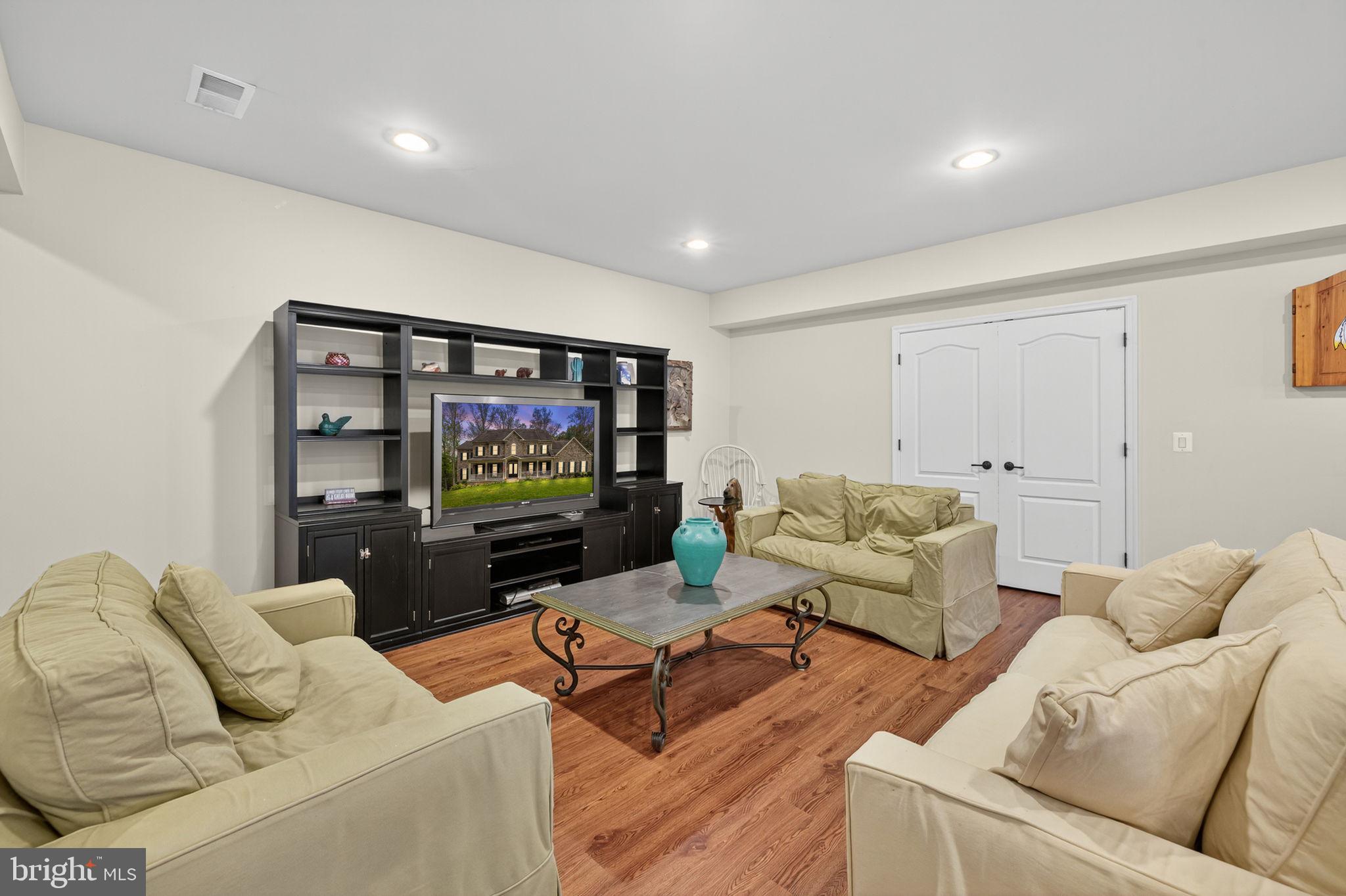 EVERGREEN - Residential