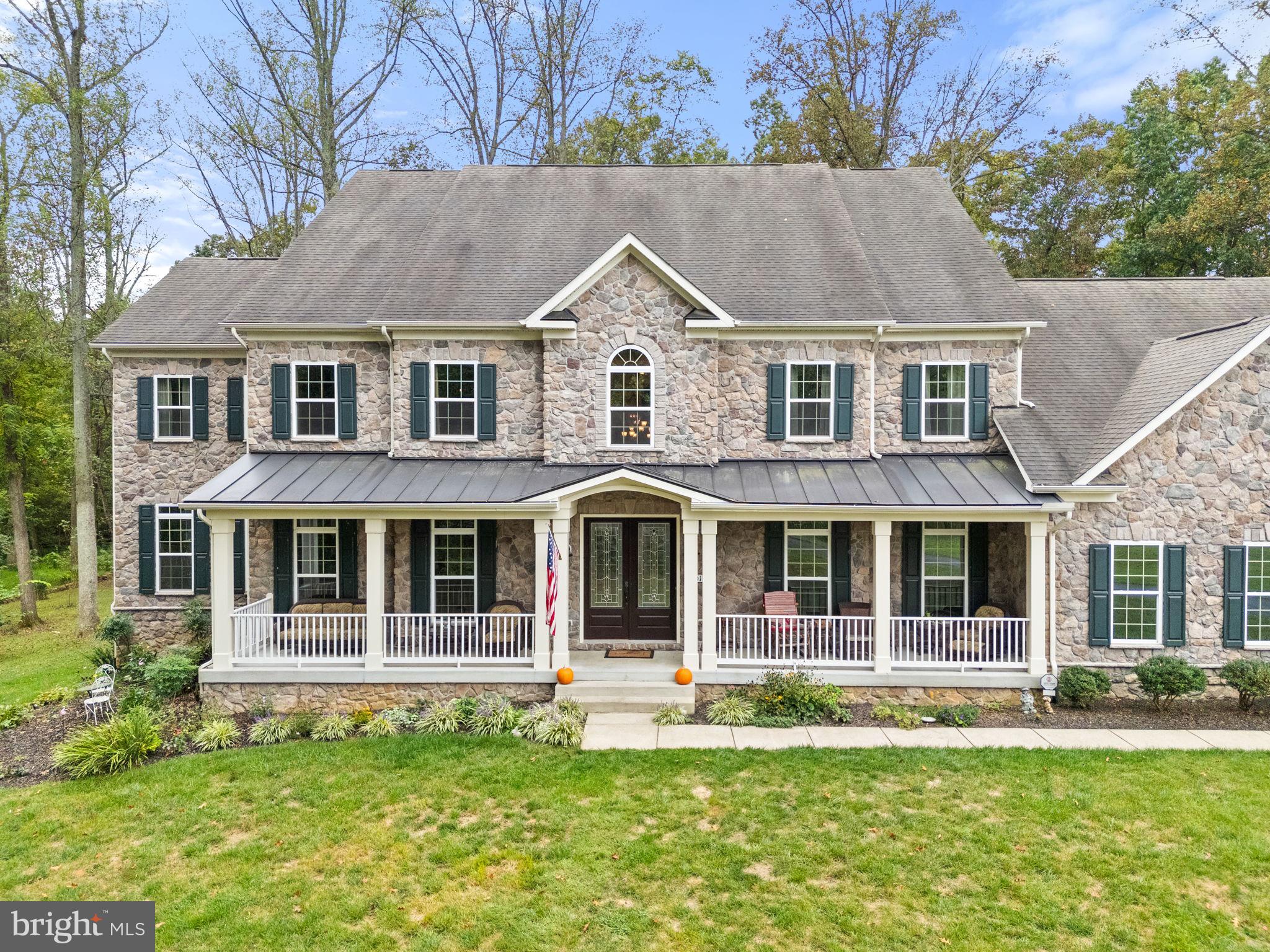22011 BEAVERDAM DRIVE