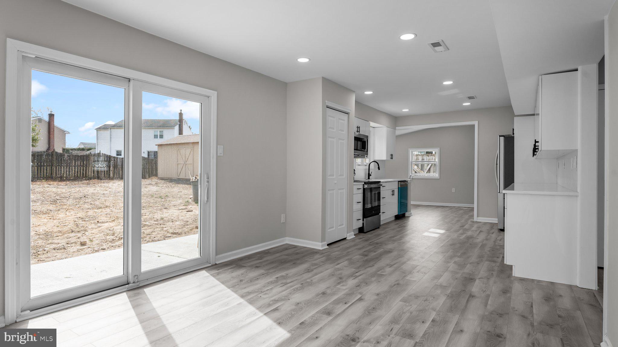 SALEM POINT - Residential