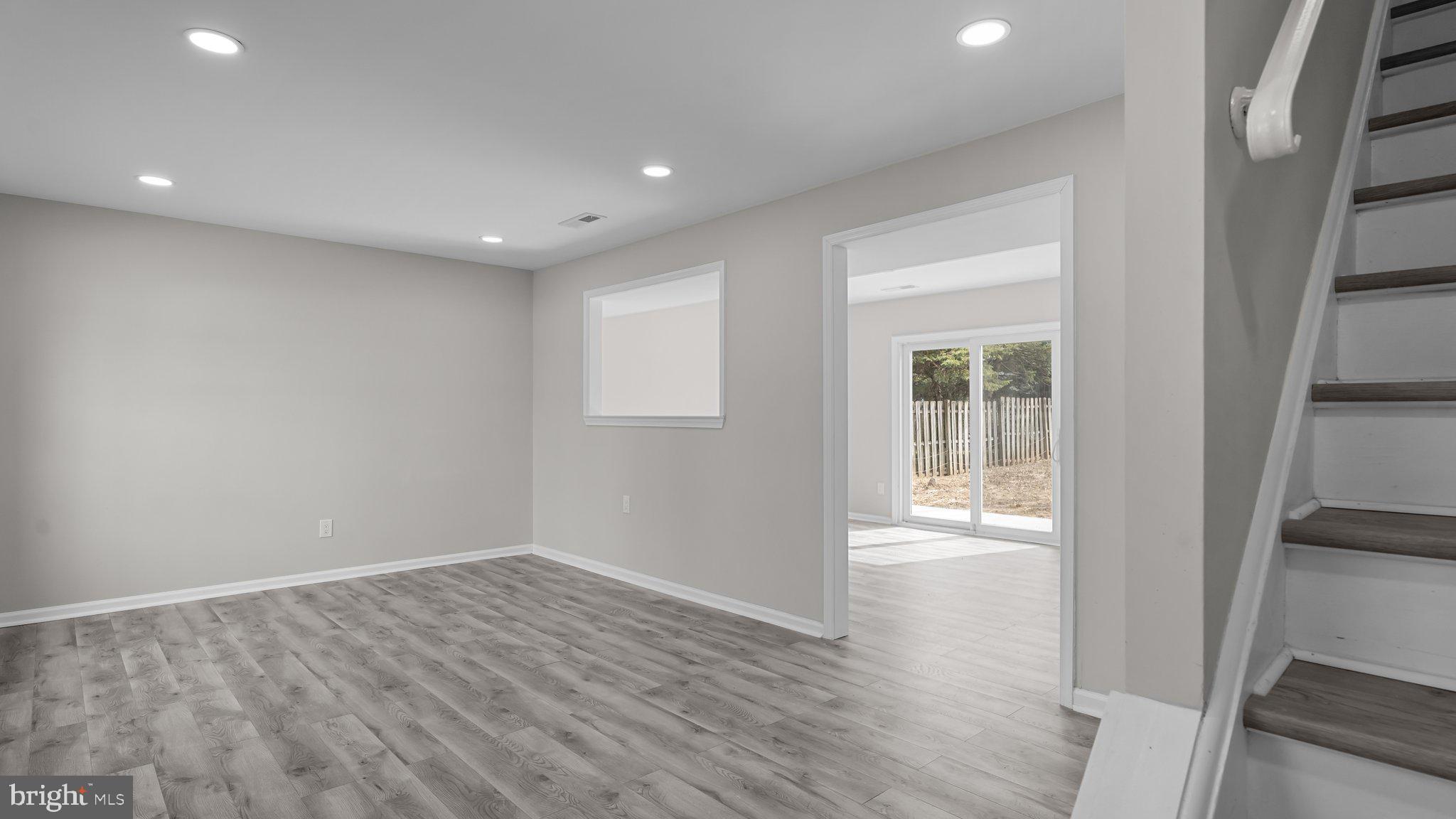 SALEM POINT - Residential