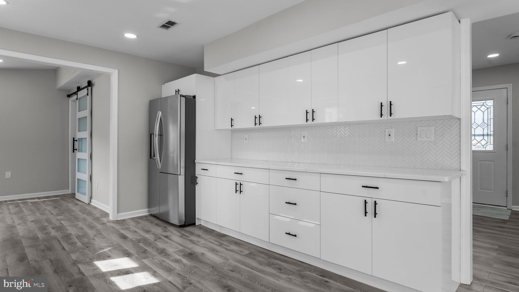 SALEM POINT - Residential