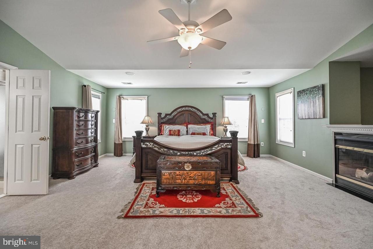 SOMERSET LANDING - Residential Lease