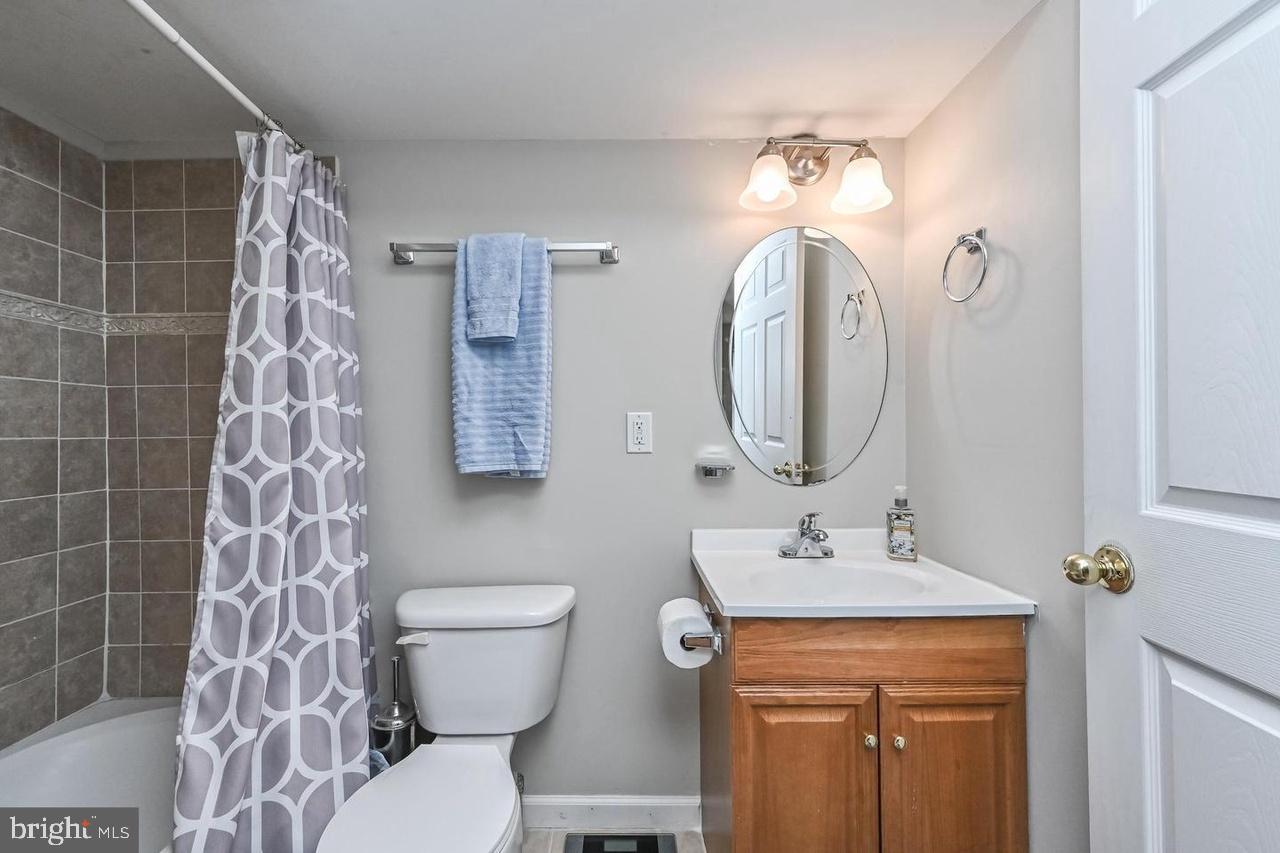 SOMERSET LANDING - Residential Lease