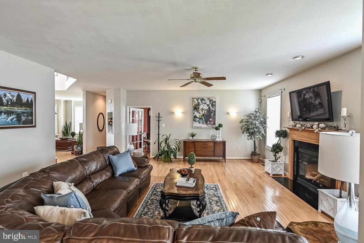 SOMERSET LANDING - Residential Lease