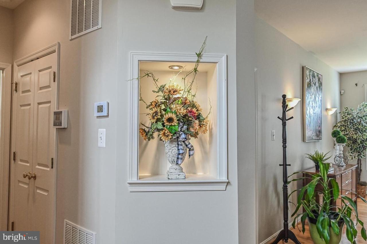 SOMERSET LANDING - Residential Lease