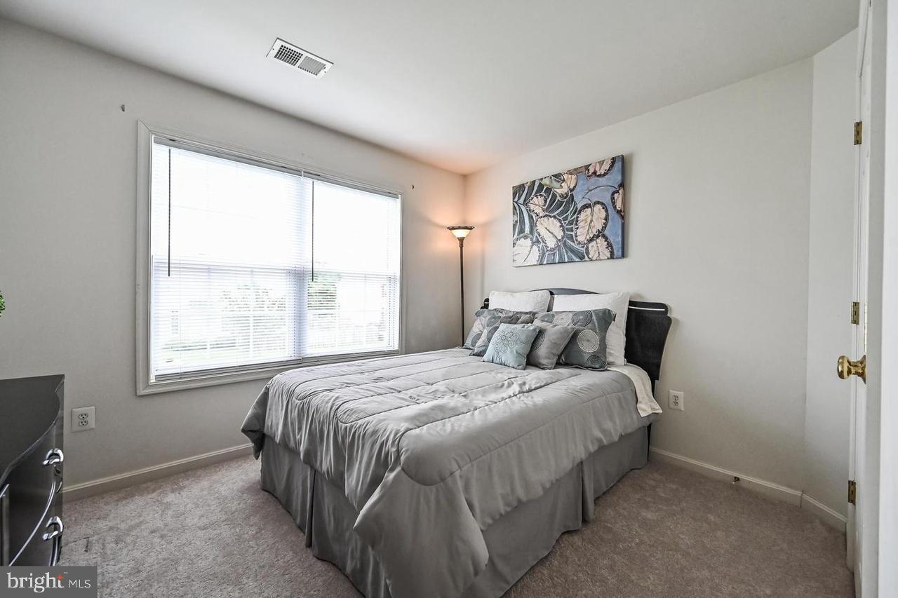 SOMERSET LANDING - Residential Lease