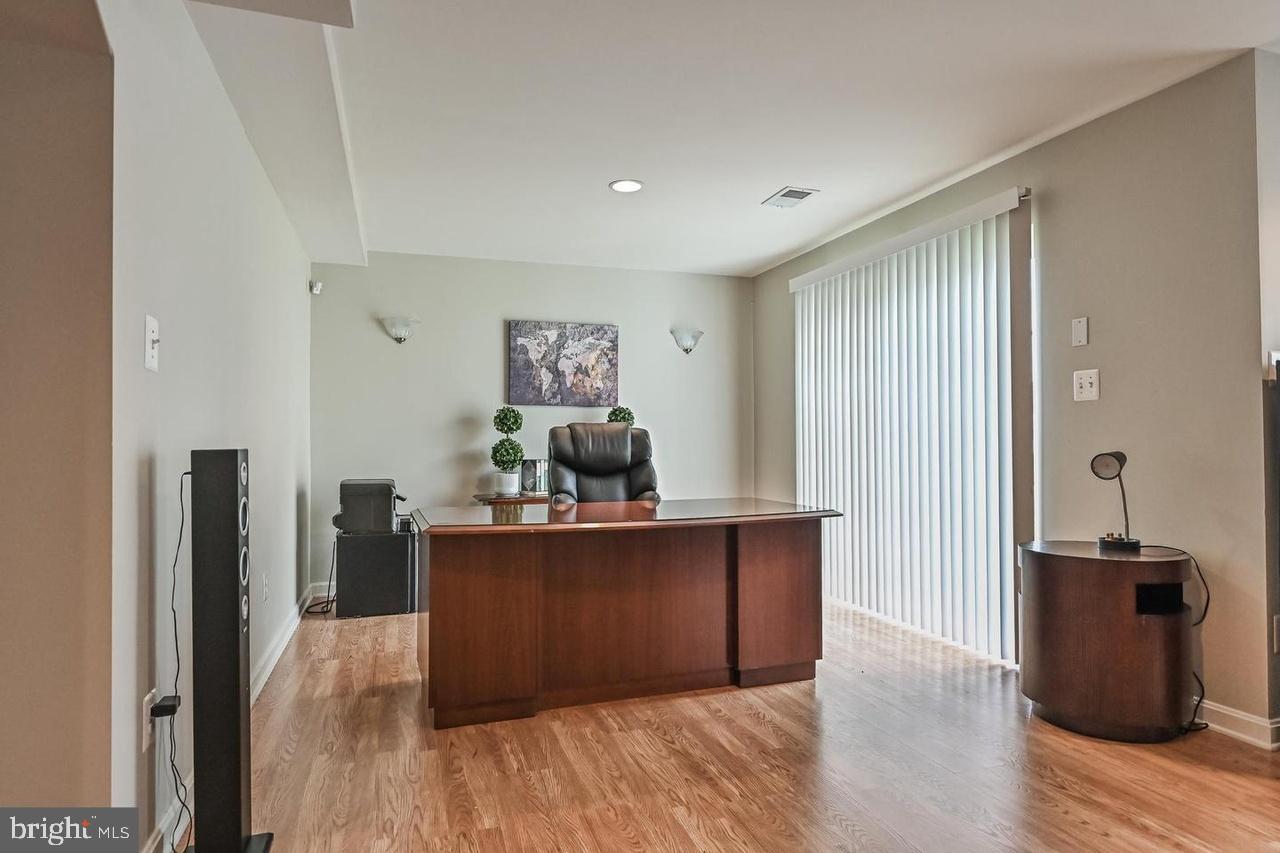 SOMERSET LANDING - Residential Lease