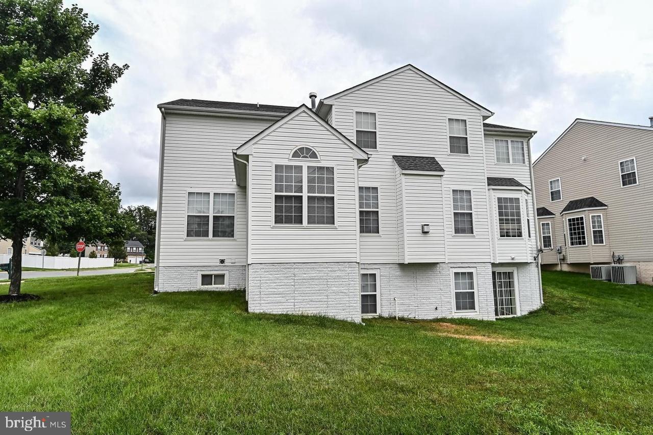 SOMERSET LANDING - Residential Lease