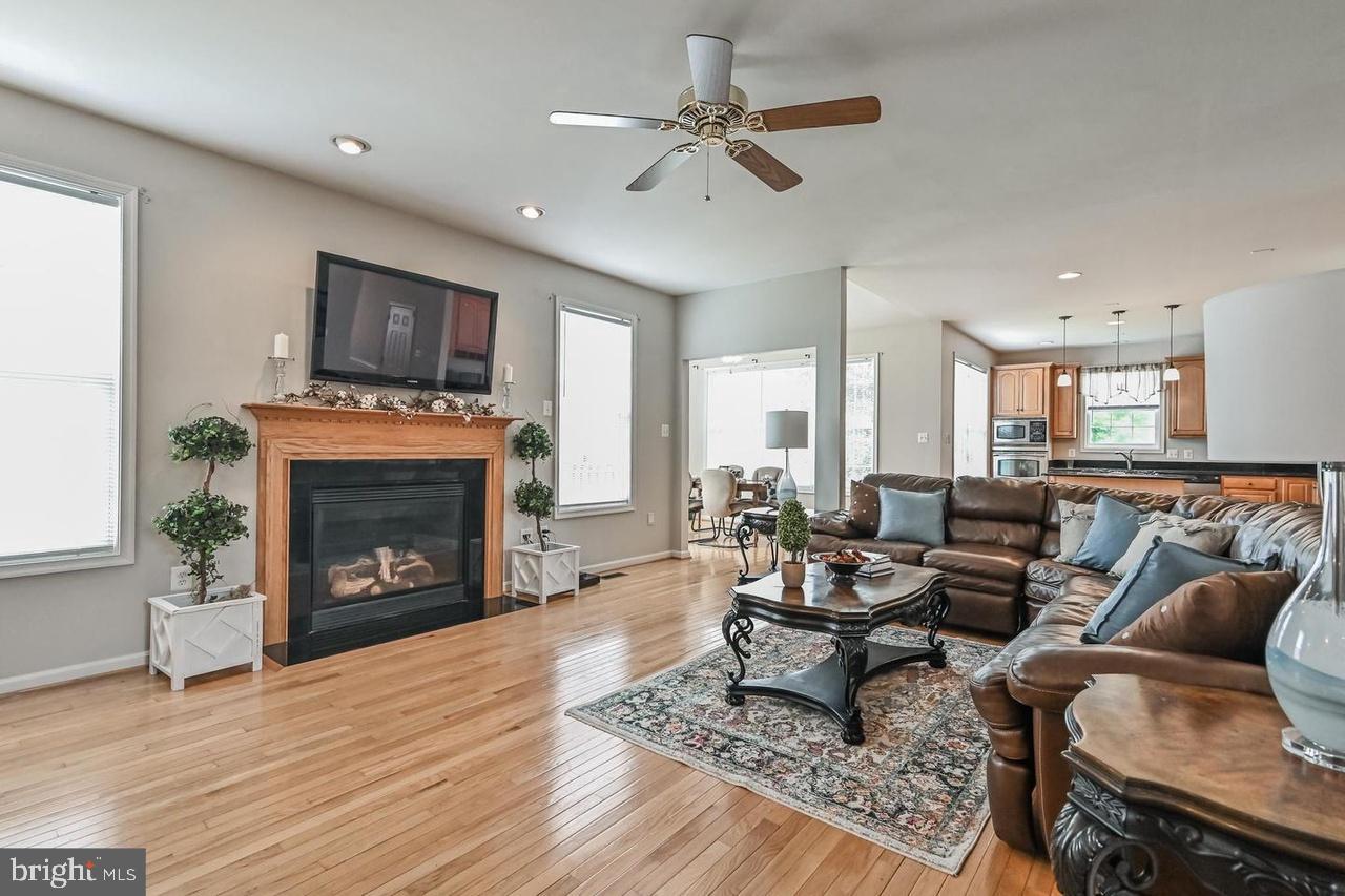 SOMERSET LANDING - Residential Lease