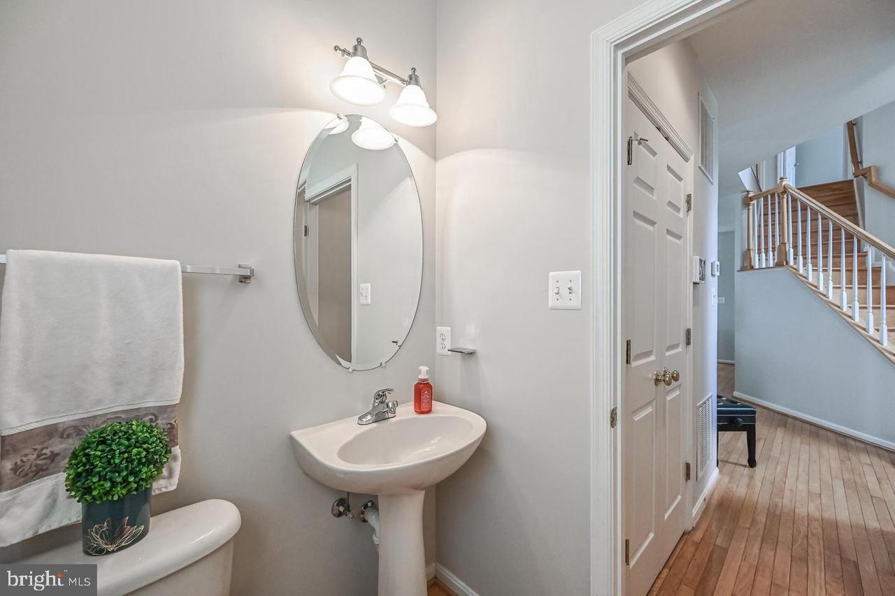 SOMERSET LANDING - Residential Lease