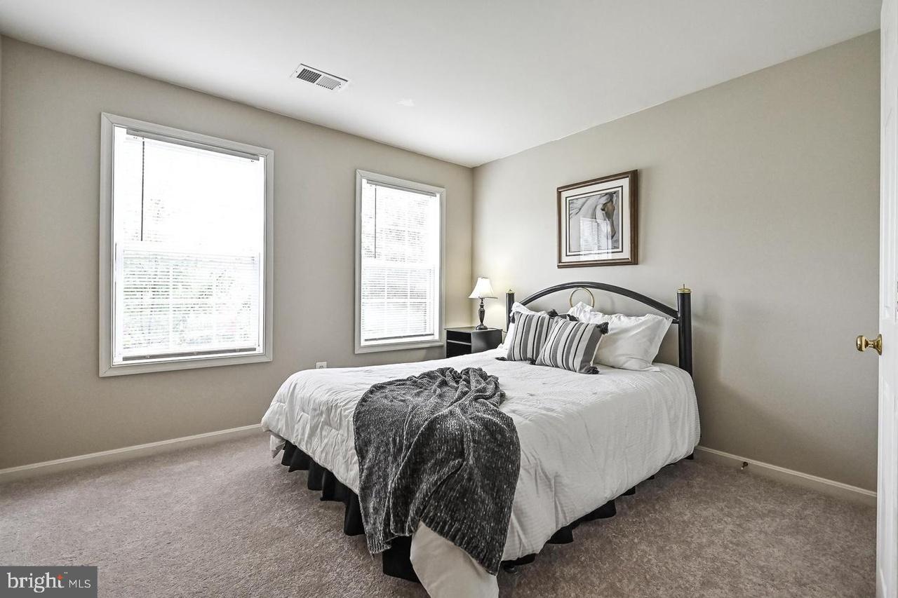 SOMERSET LANDING - Residential Lease