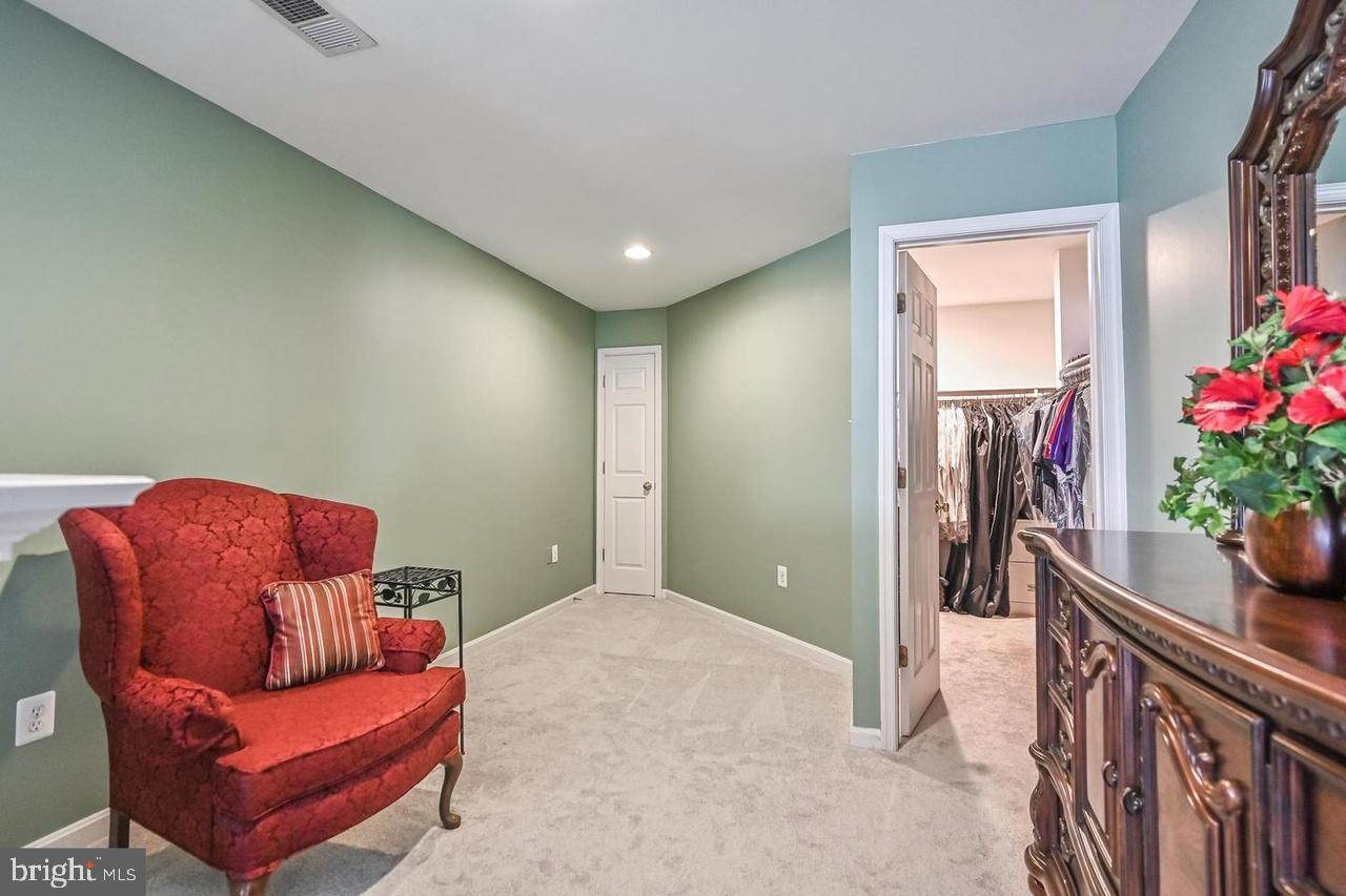 SOMERSET LANDING - Residential Lease